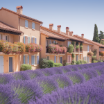 Retraite en Provence : coût réel des résidences avec services